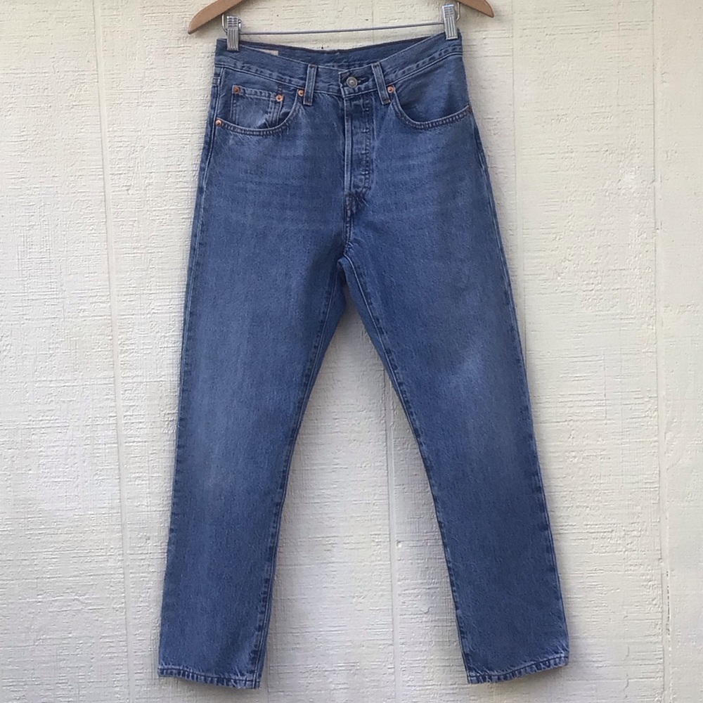 Levi's 501 medium blue jeans 26x26